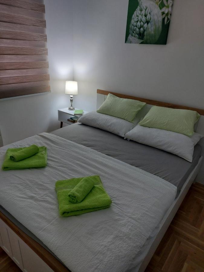 Stan Na Dan Mb Istocno Sarajevo Appartement *