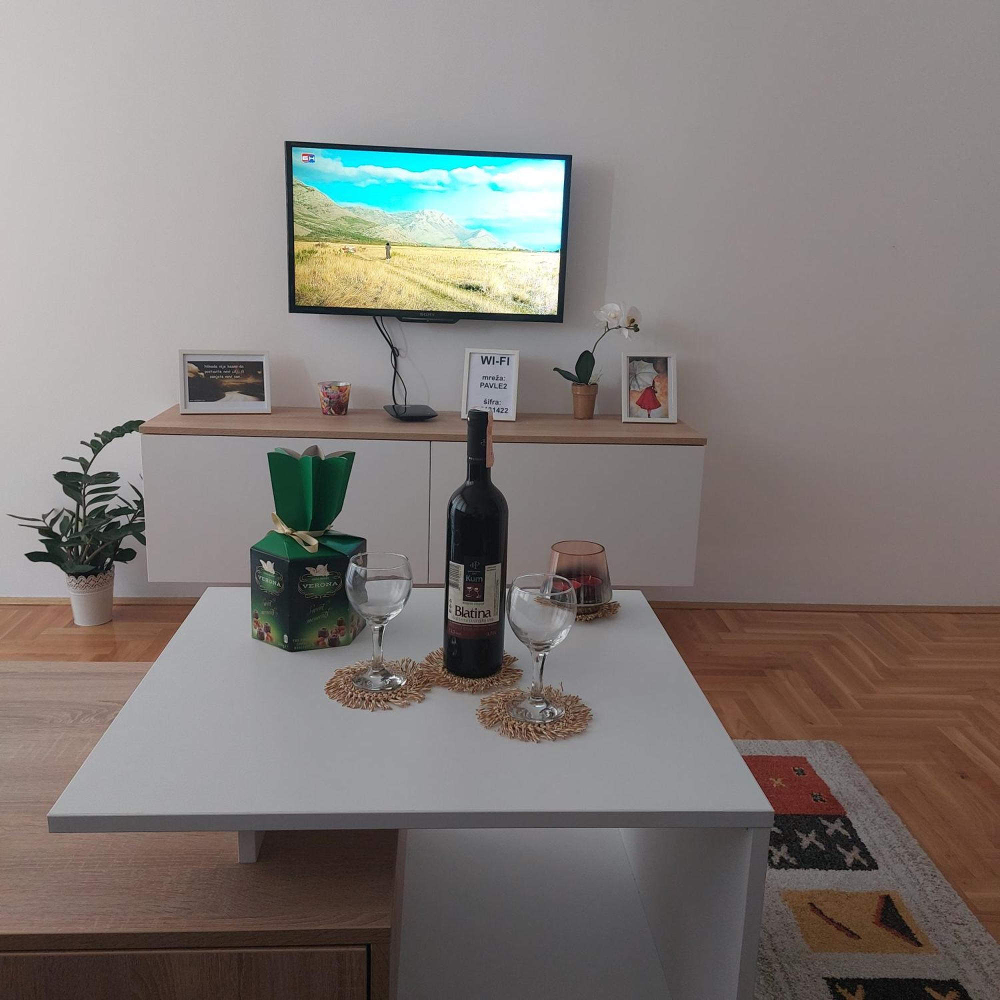 Stan Na Dan Mb Istocno Sarajevo Appartement
